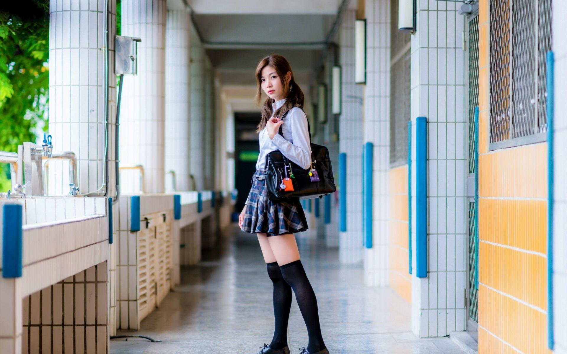 清纯美女学妹校园清新写真