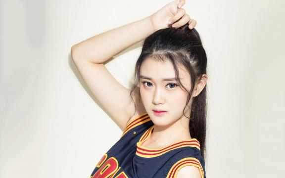 清纯球衣美少女性感写真