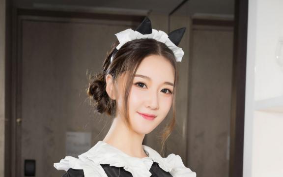 你的性感小女仆已上线