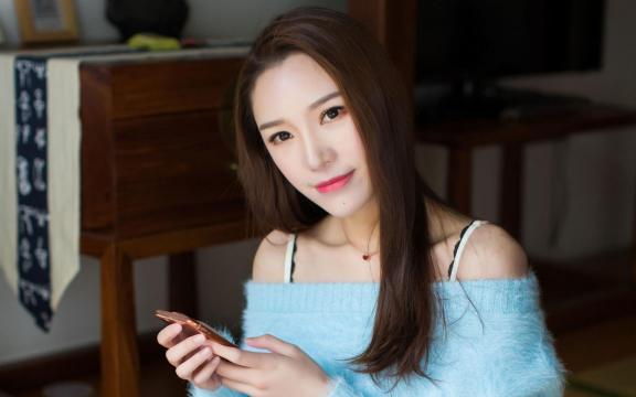 性感吊带毛衣美女私房写真