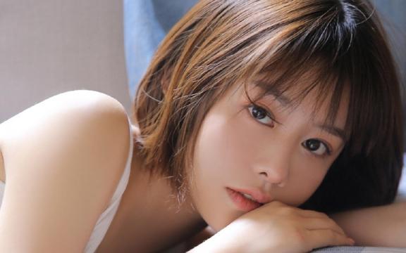 清新又甜美的女孩私房写真