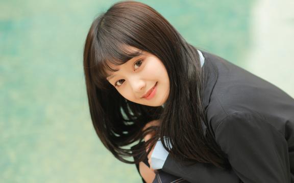 清纯制服美女户外唯美写真