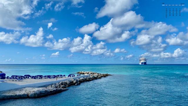 2020年8月迷人的大海风光日历
