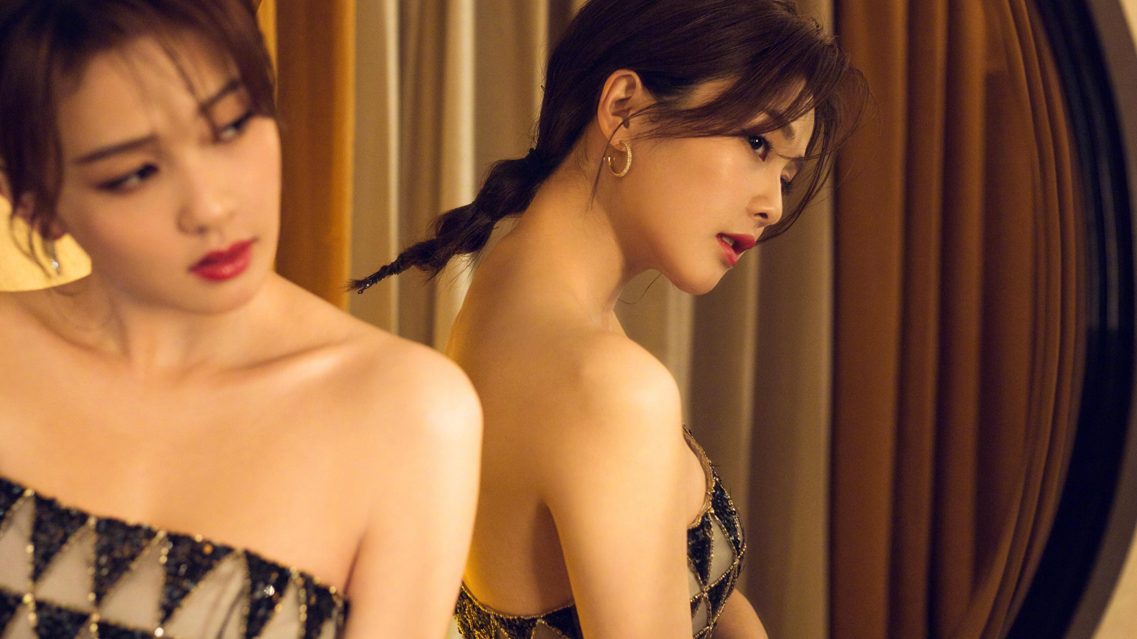 白鹿性感优雅迷人写真