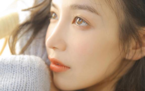 恬静美丽小姐姐小清新闺房写真