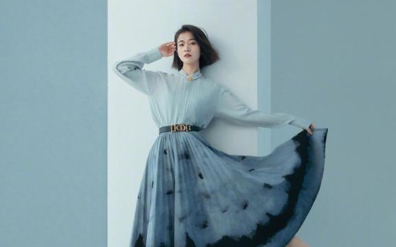 时尚女神张雪迎性感妩媚知性迷人写真