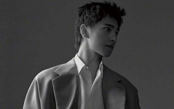 杨洋时装男士四五月合刊封面写真