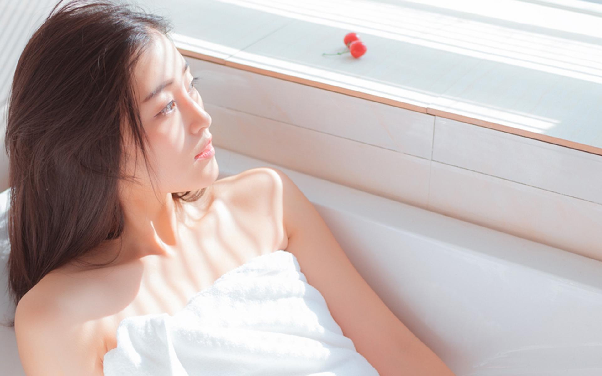 肤白貌美清纯美女白嫩精致天真诱惑写真
