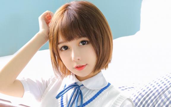 清纯可爱短发学生妹jk制服诱惑迷人私房写真