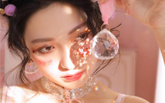 甜美粉色系天真少女白皙唯美仙气精致写真