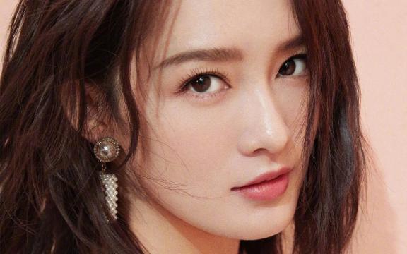 小清新女神李沁时尚唯美靓丽迷人写真