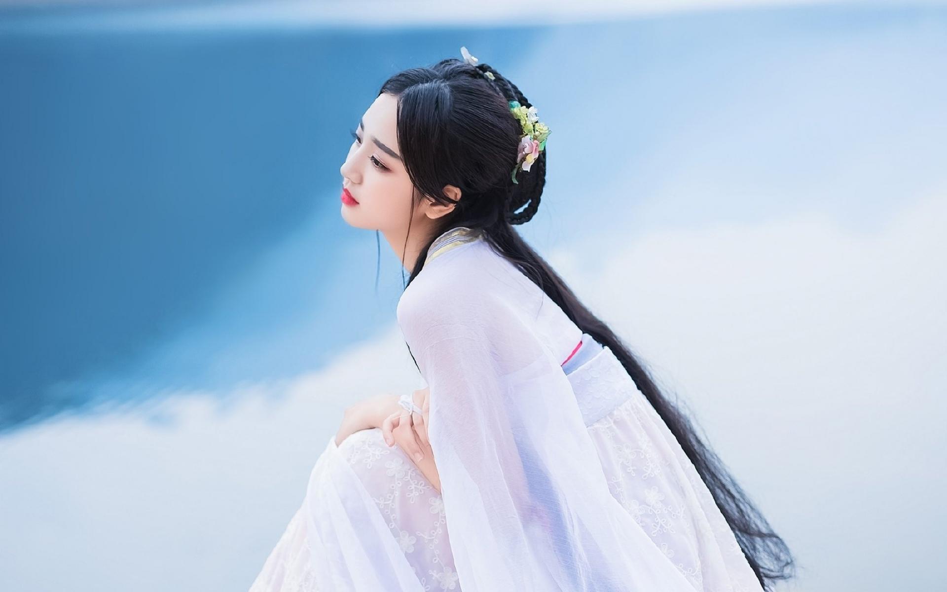 唯美古装少女甜美清纯元气户外迷人写真