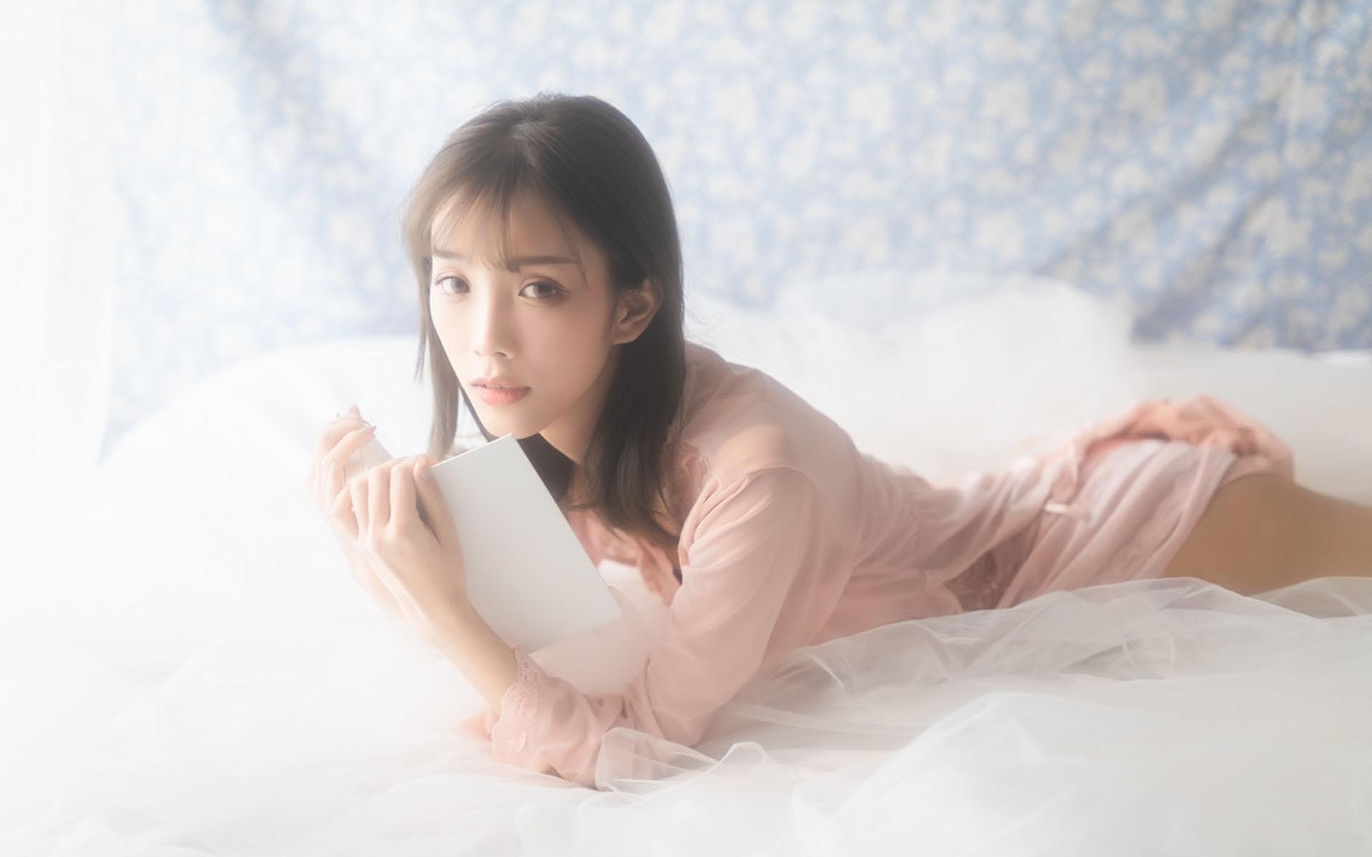 长发知性纯情美女性感唯美梦幻私房写真