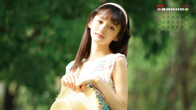 2020年6月元气俏皮可爱连衣裙少女个人魅力日历写真