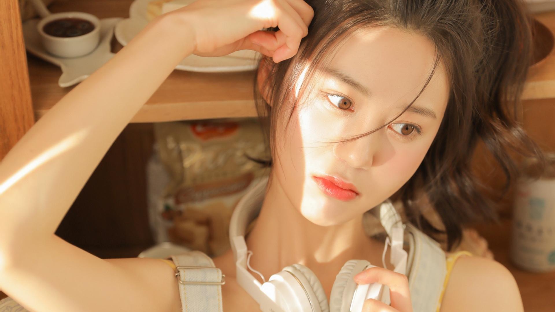 元气美女甜美写真