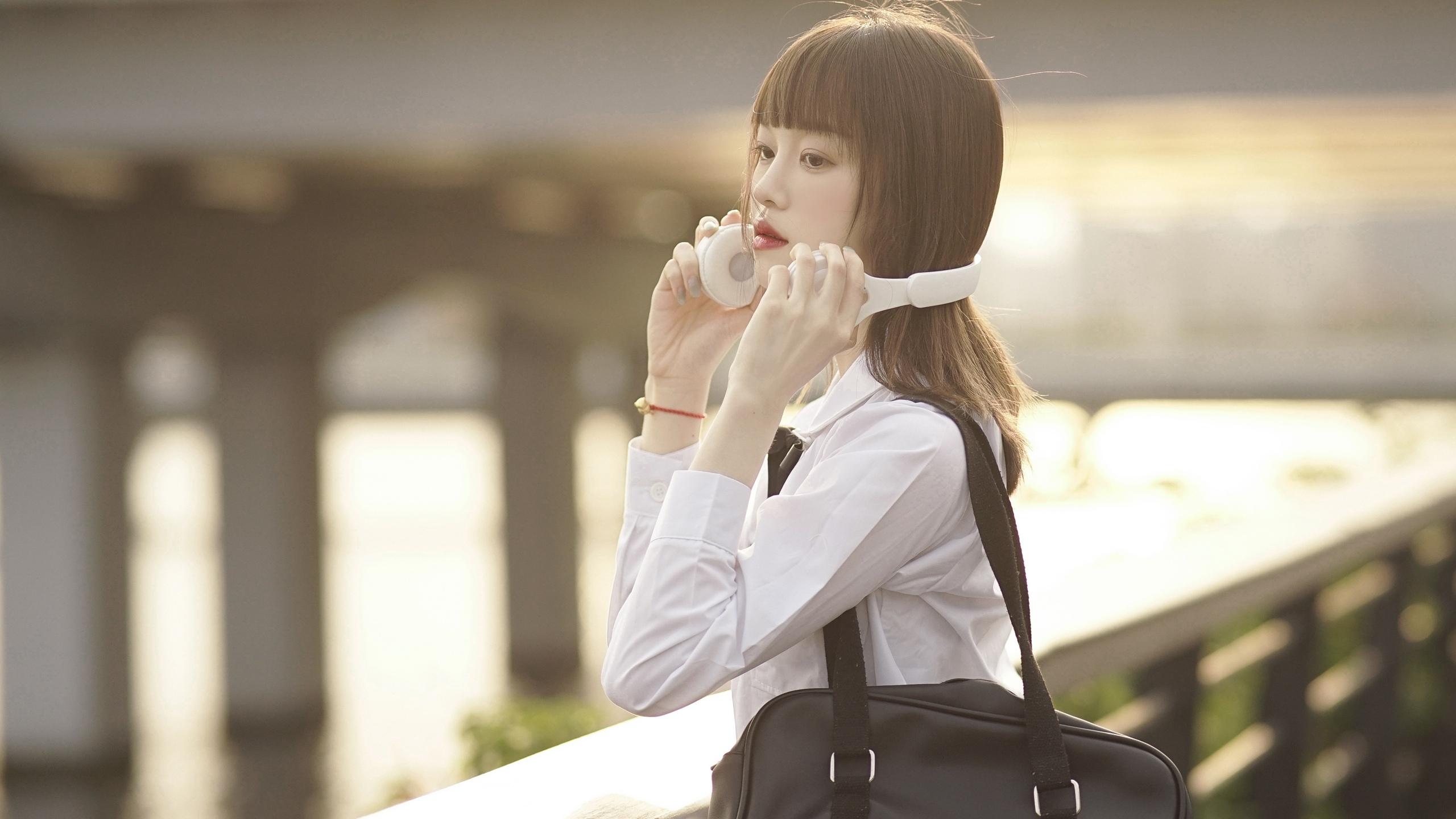 长发女神唯美迷人写真