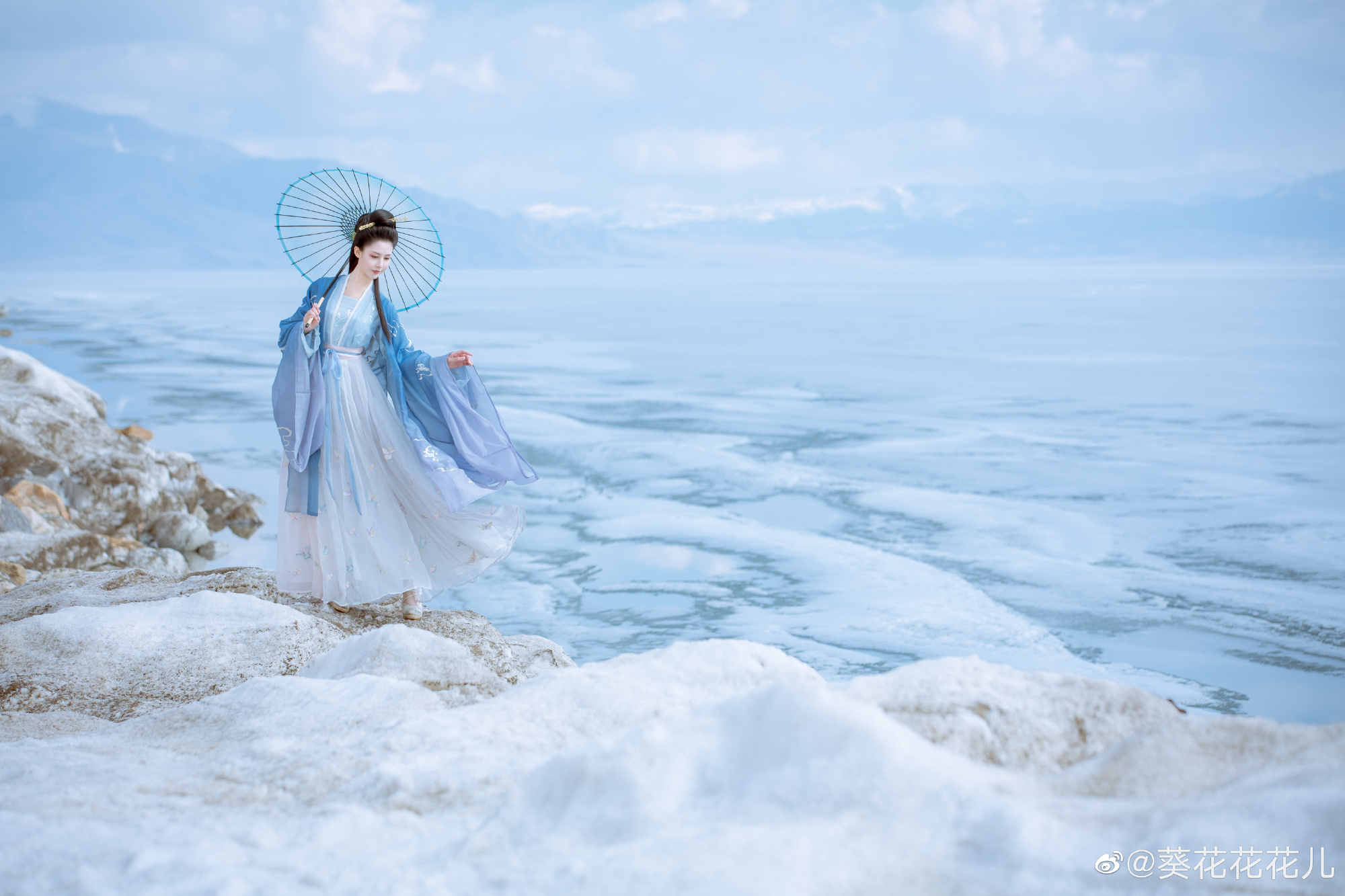 汉服美人宛如天仙下凡
