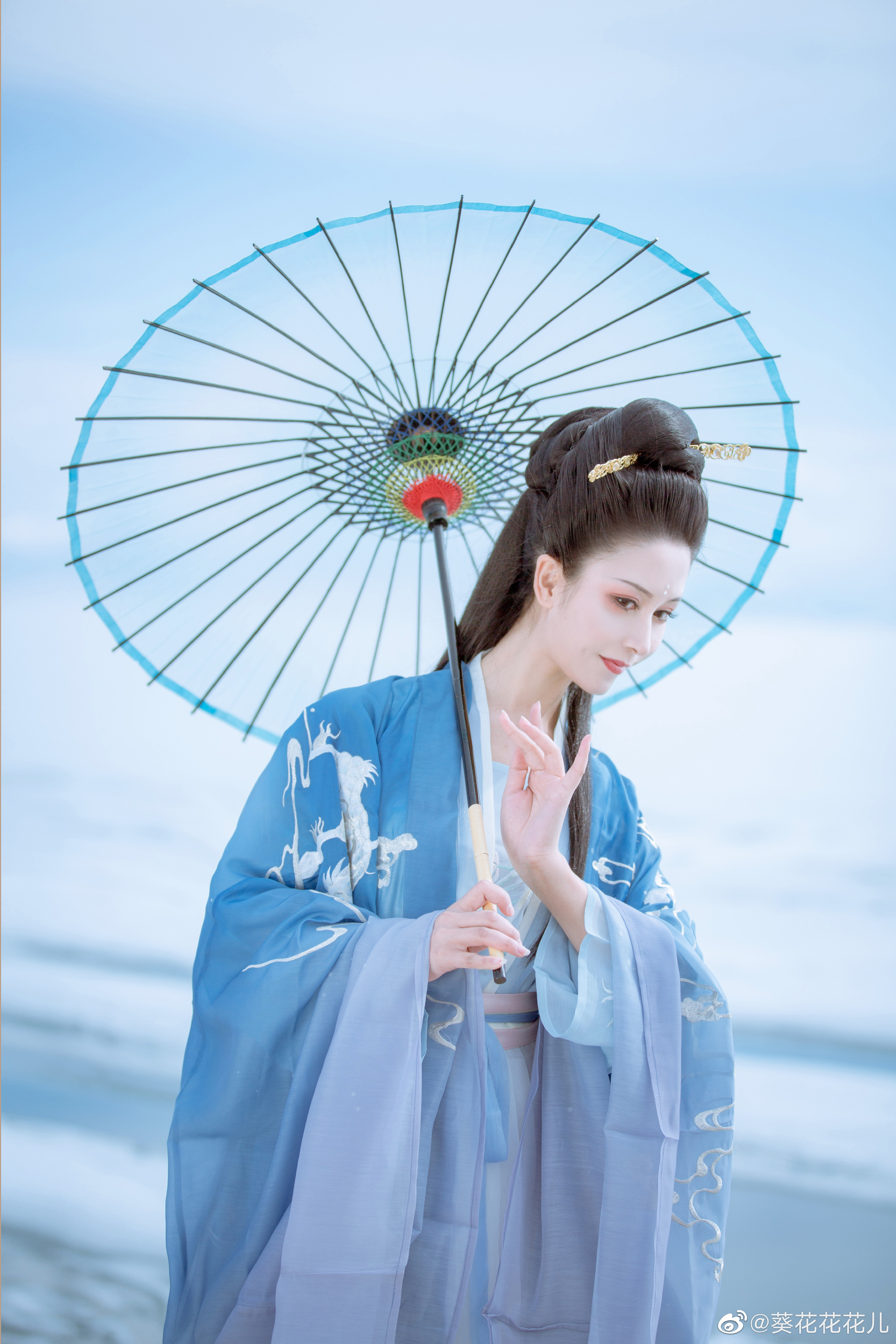 汉服美人宛如天仙下凡