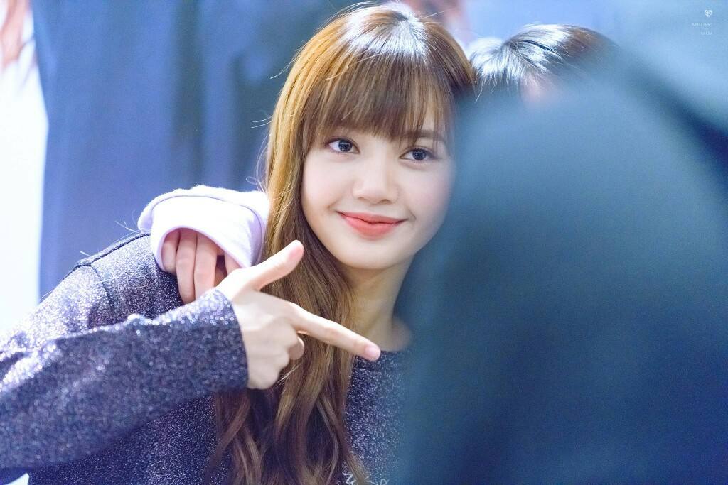 韩国女子组合队员lisa