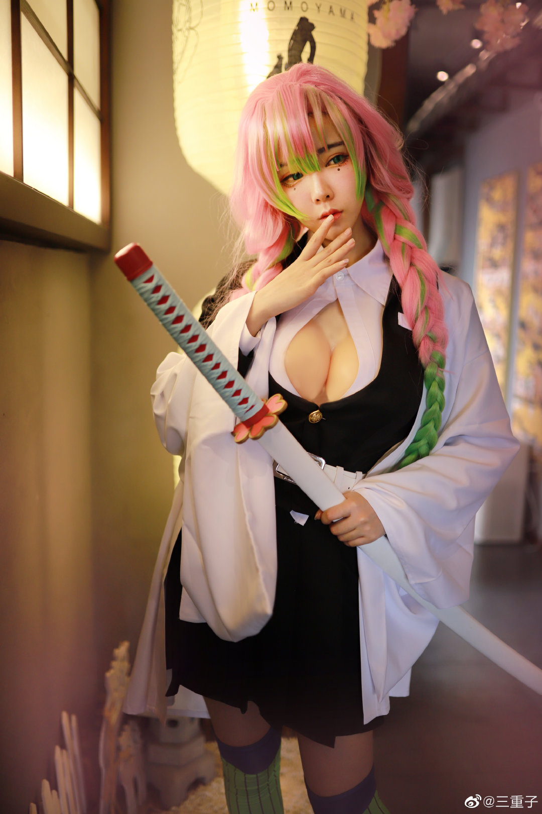 甘露寺蜜璃cos