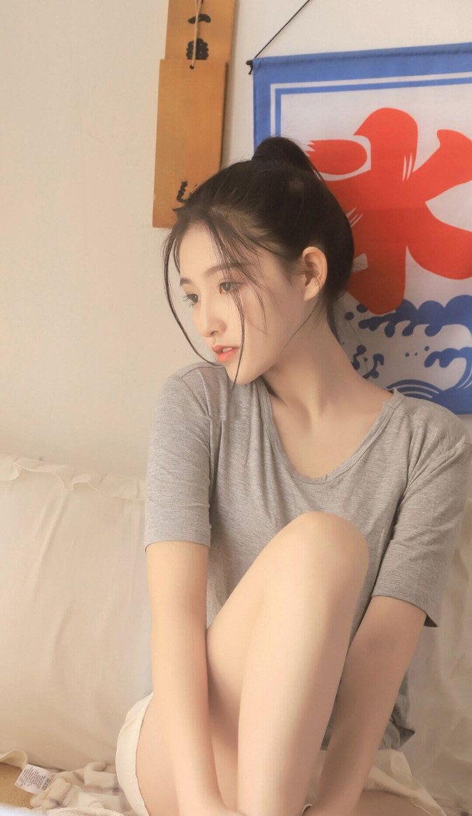甜心萝莉美少女性感长腿诱惑写真
