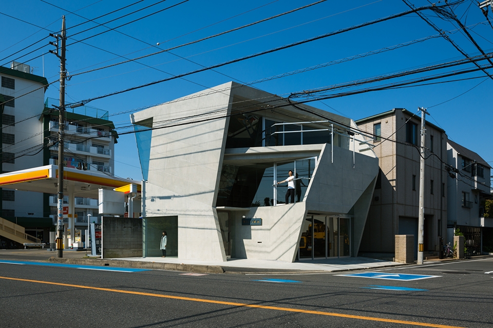 Boltun公司新总部