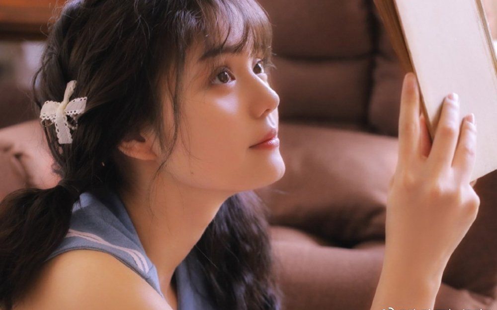 极品校花美女白色长袜精致可爱私房写真照片