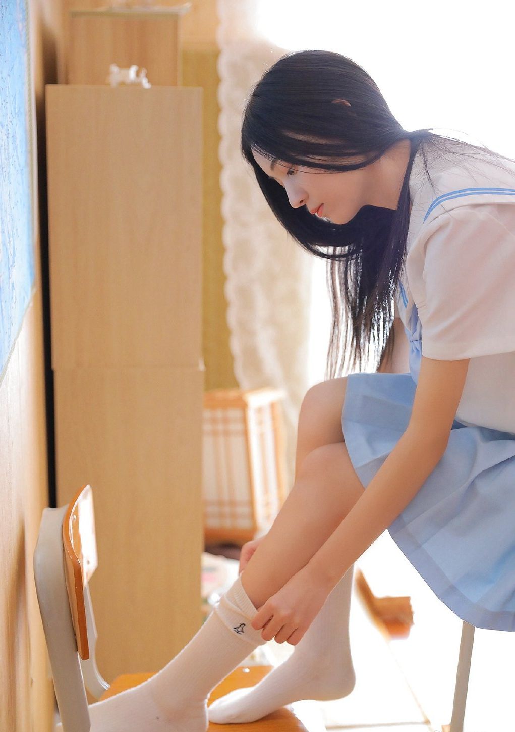 校园清纯可爱美女JK制服性感俏皮写真