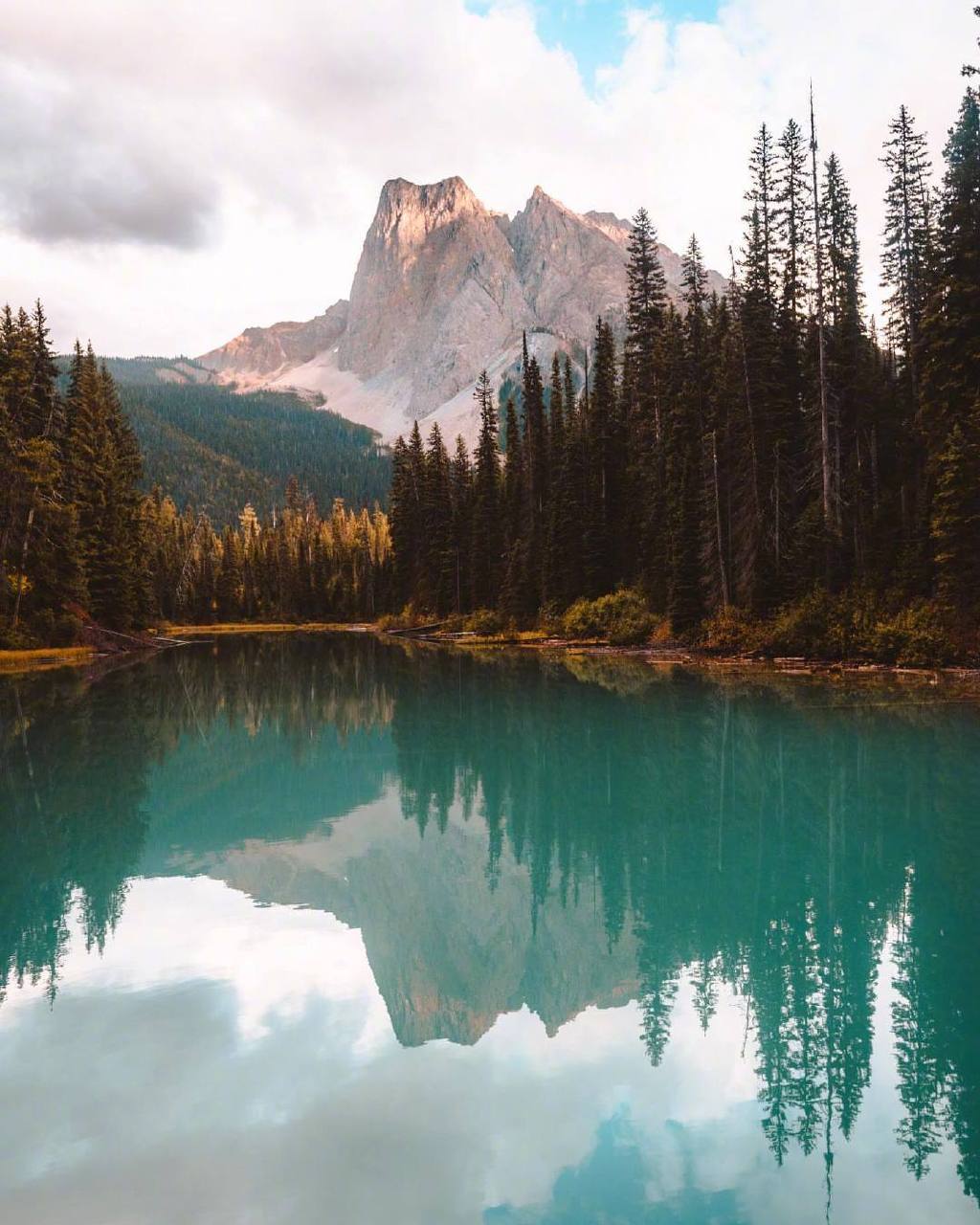 Yoho National Park 翡翠湖