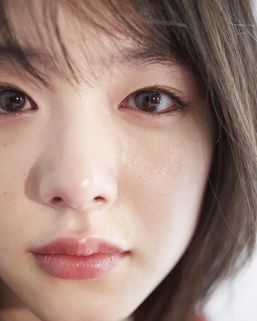 唐田英里佳 泪痕
