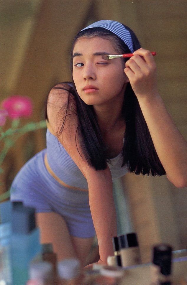 石田百合子 ​​​​写真