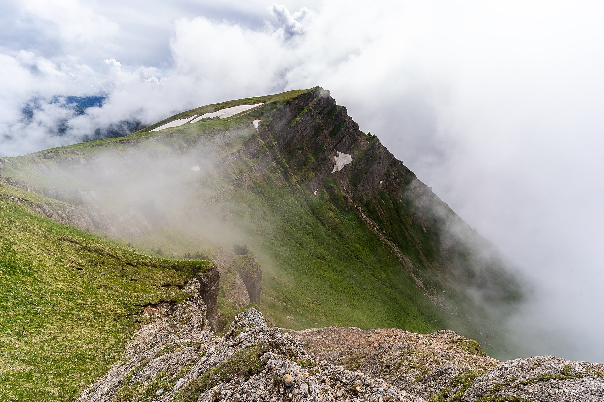 超清风光壁纸云雾高山