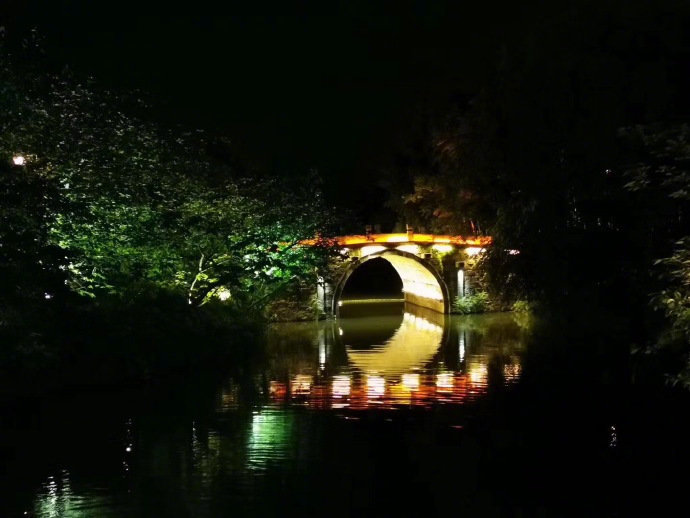 乌镇西栅的夜
