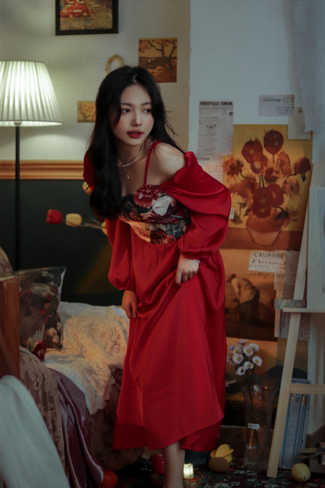 一身火辣辣红衣美女写真