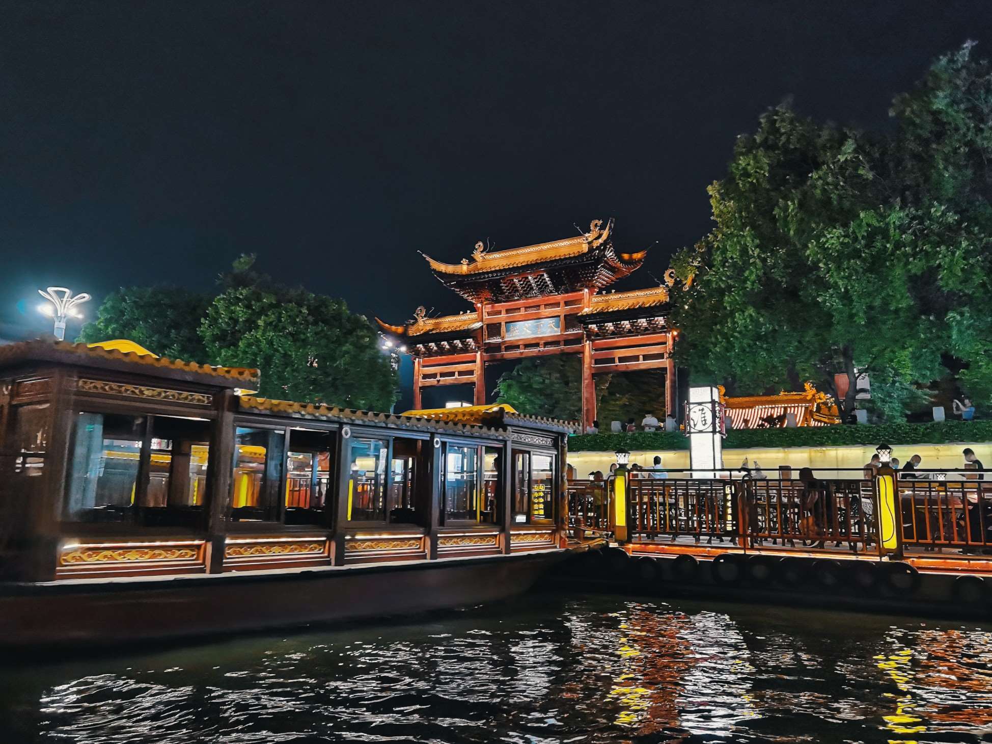 秦淮河畔夜色美