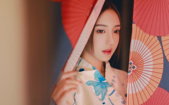 穿上和服提升美丽指数的美少女