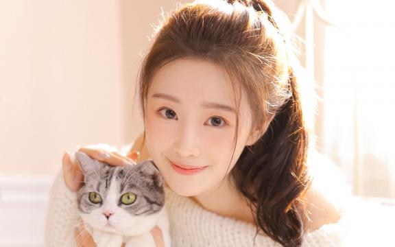 元气满满的可爱少女