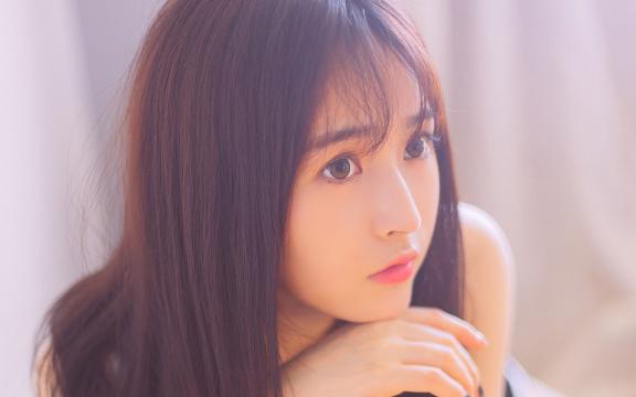 治愈系女孩居家唯美写真