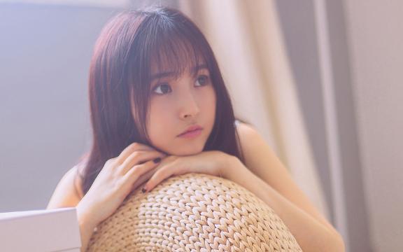 治愈系甜美少女居家写真