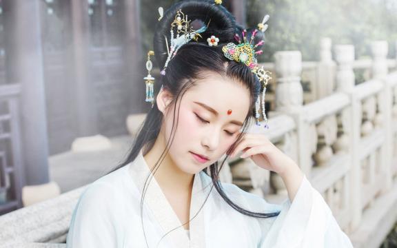 古风汉服美女唯美写真