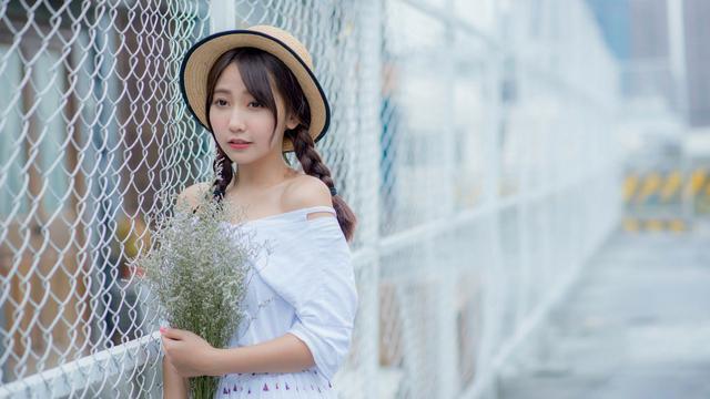 清新白嫩小美女