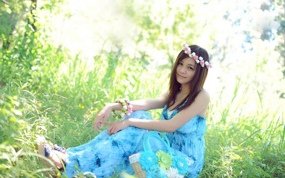 花儿清新女生