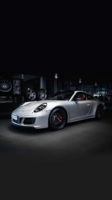 Carrera 4 GTS