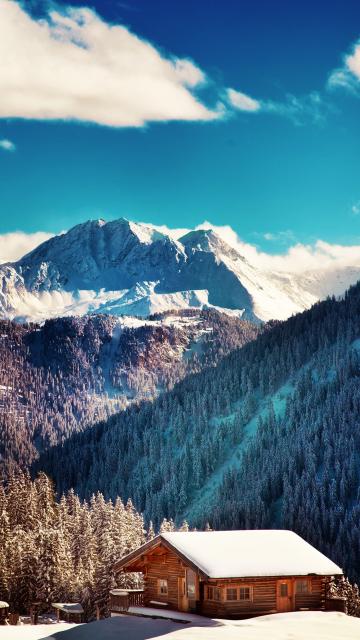山区木屋冬季景观