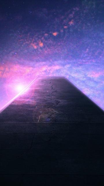 紫色晚霞下的高山