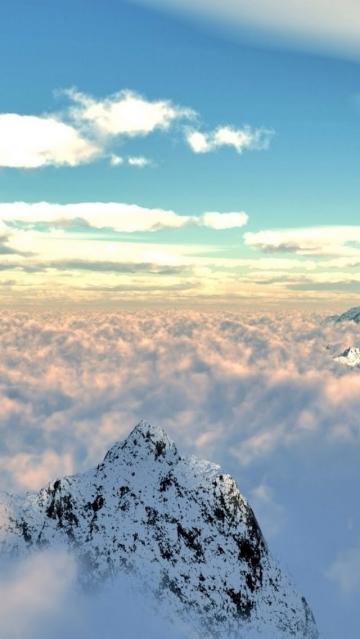 蓝天白云下的雪山