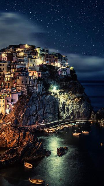 城堡的夜景