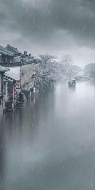 梅雨时节的江南水乡