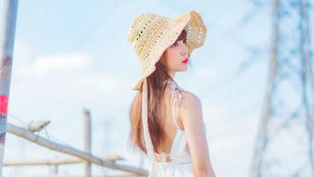 清纯美女夏日室外唯美写真
