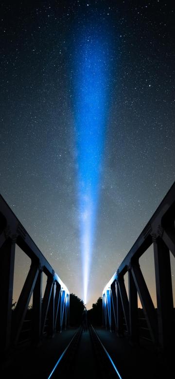星空下的一束光